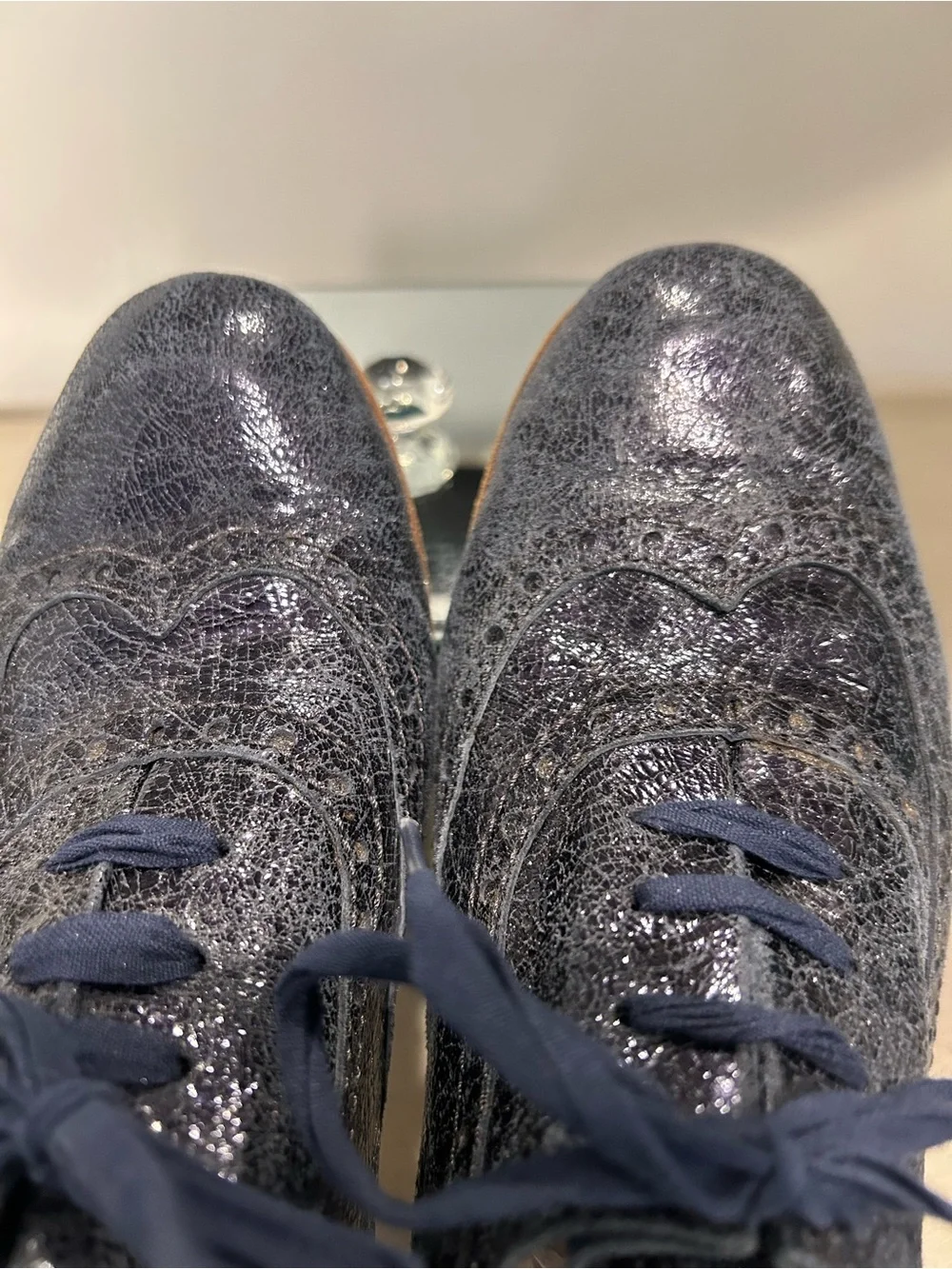 Homers women 's Textured Lace-Up Derby Shoes in Deep Navy